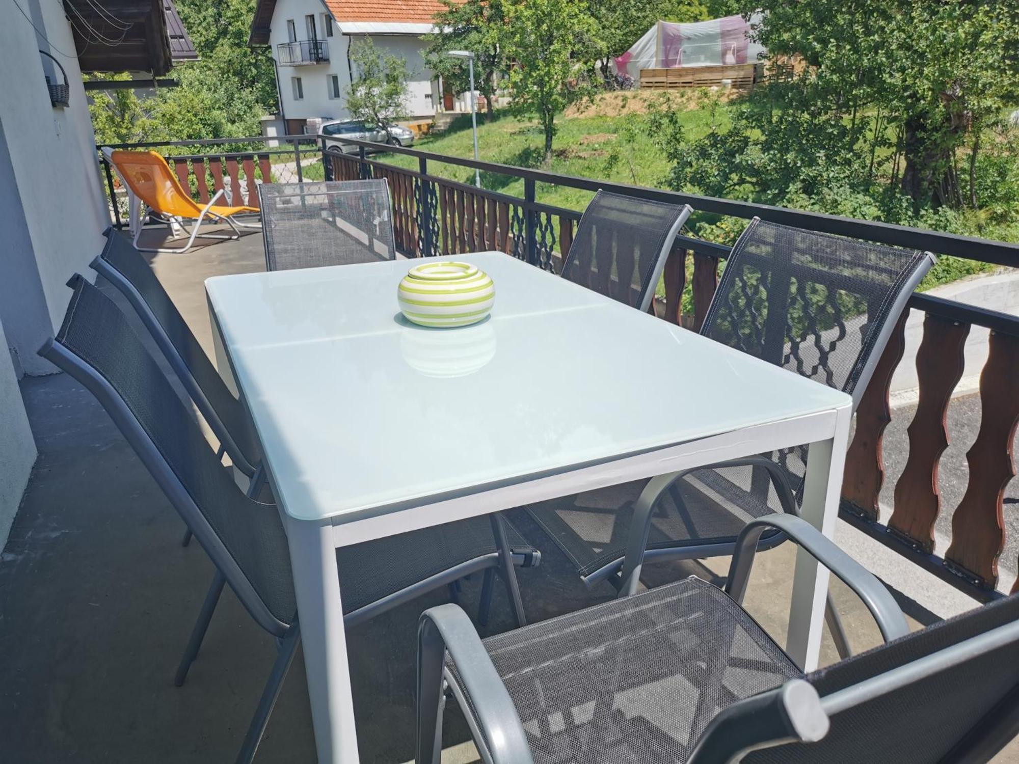 Apartma Rekar - A House, Where You Can Relax In The Embrace Of Nature Есенице Экстерьер фото